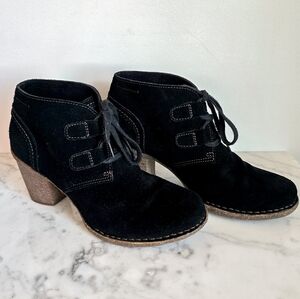 Clarks Artisan, Carleta Lyon Black Suede Leather Ankle Bootie Boots, Size 8.5
